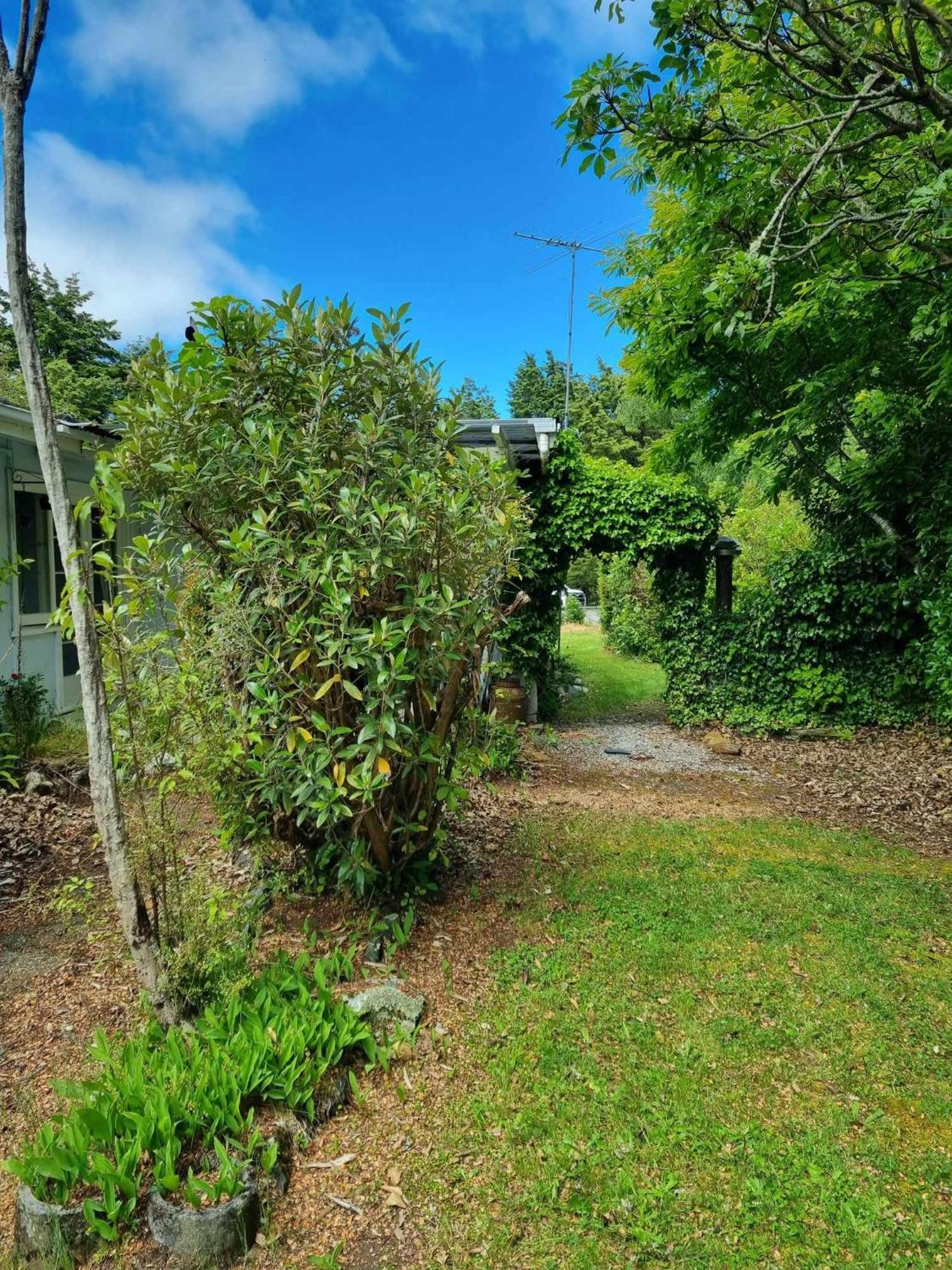 Cosy Getaway In Manapouri Villa Exterior foto