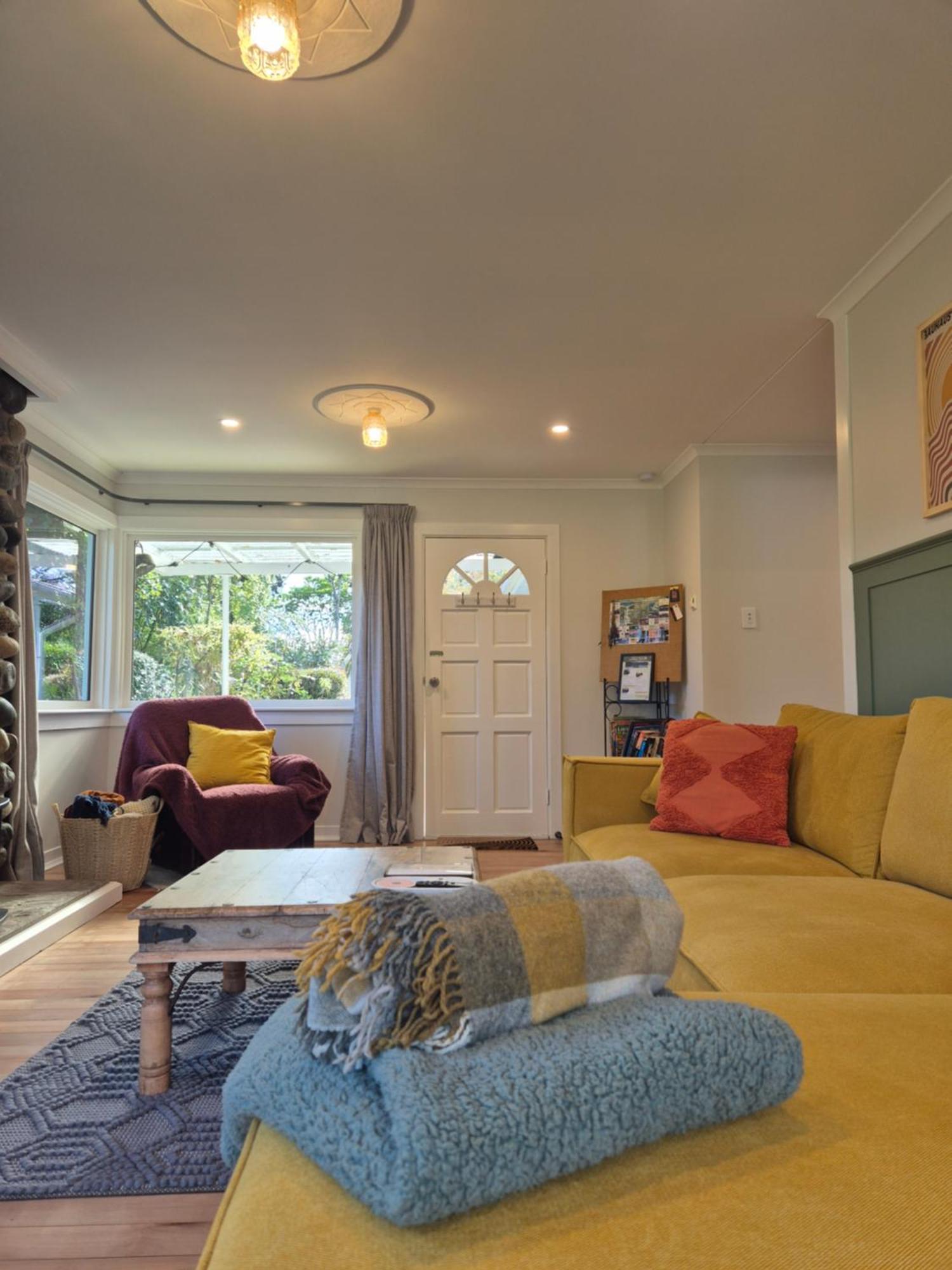 Cosy Getaway In Manapouri Villa Exterior foto